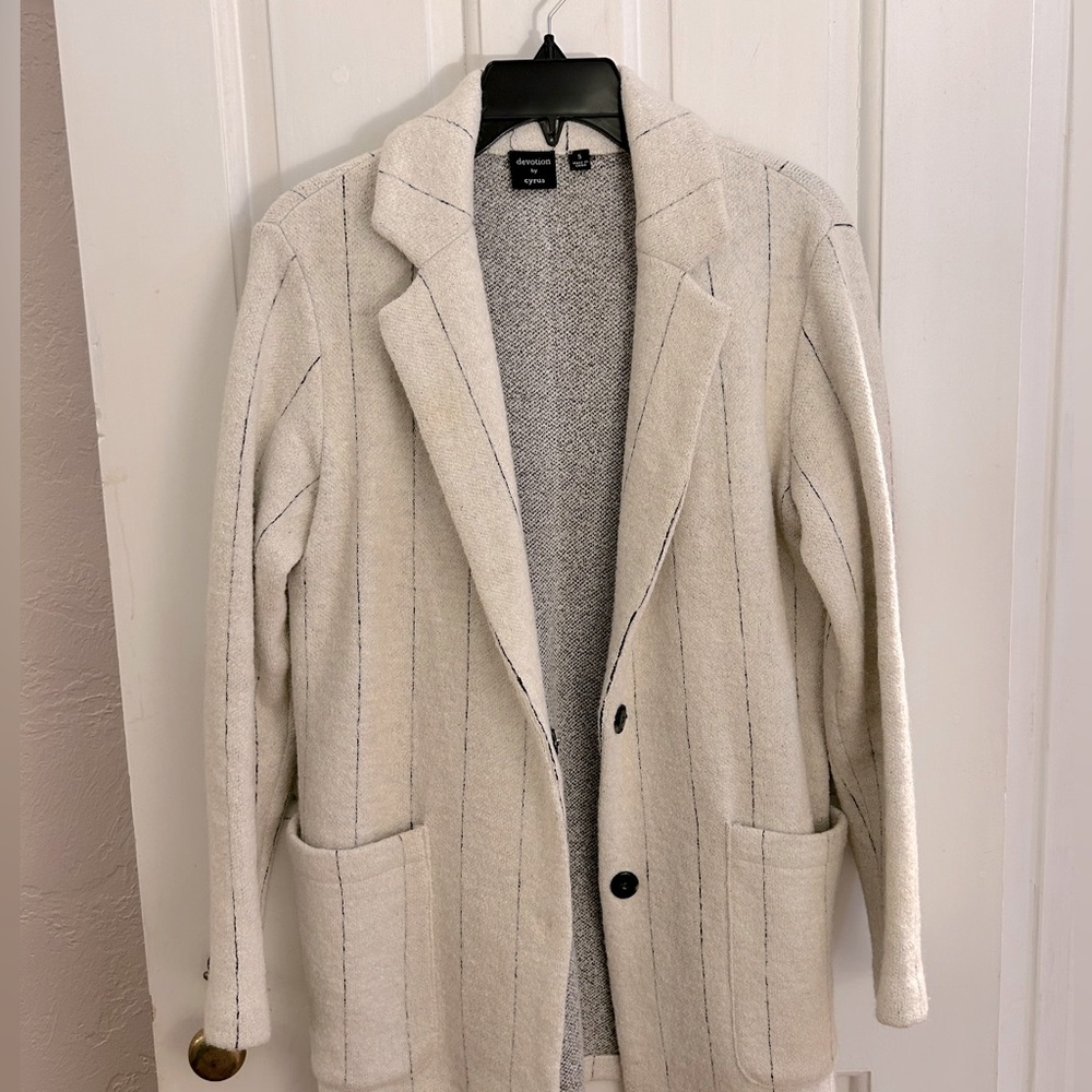White Coat with Thin Stripe Detail